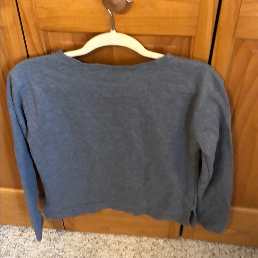 gray pullover - Picture 3 of 3